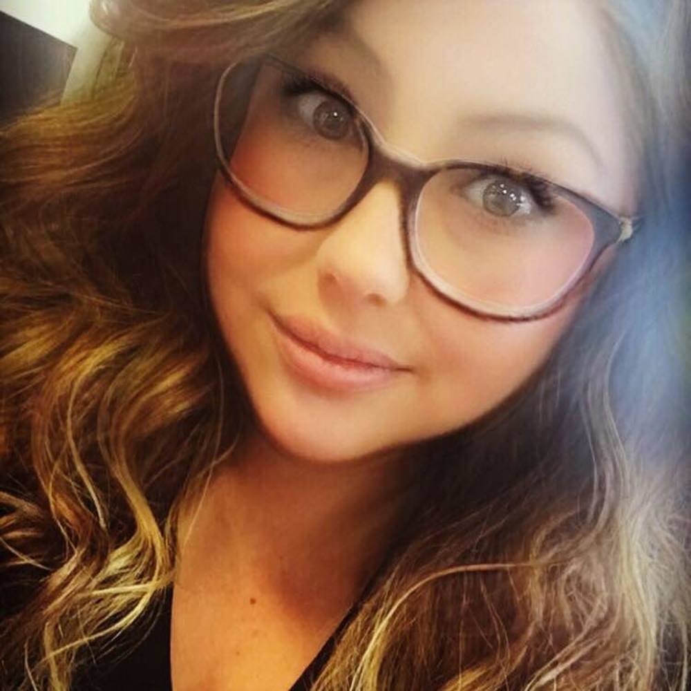 Meet your Posher, Vanessa